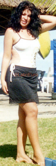 Date this good-looking Brazil girl Maria from UMUARAMA B9235