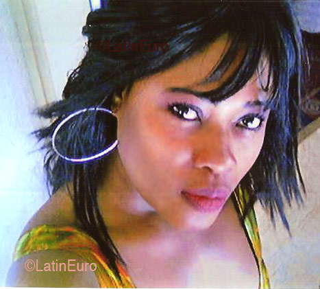 Date this gorgeous France girl Diana from  N482