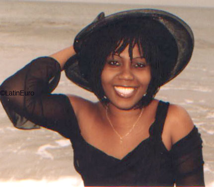Date this attractive Gabon girl Elisee from  A9815