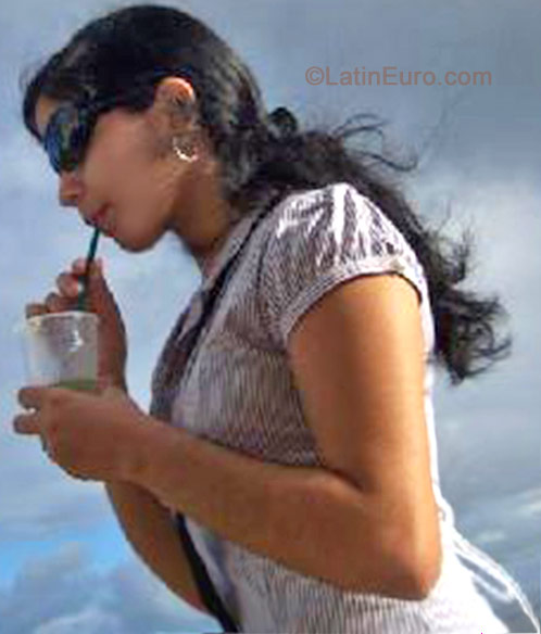 Date this young Brazil girl B-145 from Recife B-145