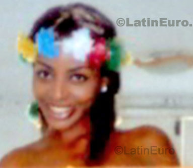 Date this athletic Brazil girl Krrikra from Salvador B-254