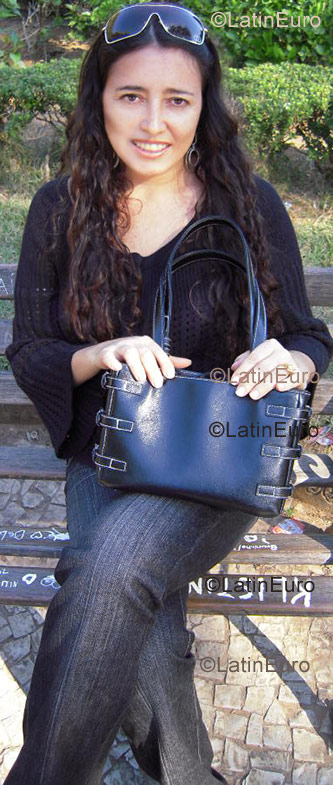 Date this young Brazil girl Monica from Uba B1021