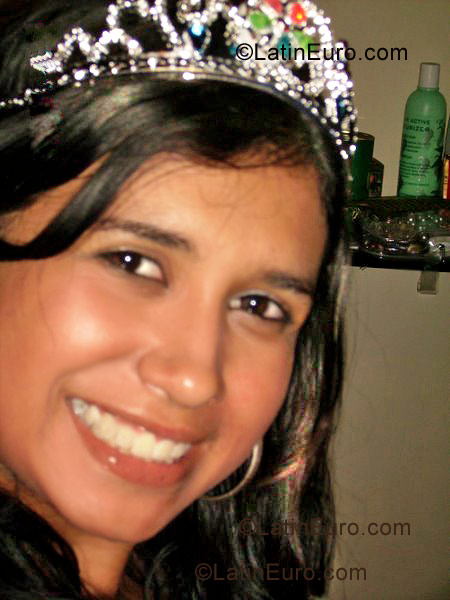 Date this tall Brazil girl Natalia from Petropolis B1024