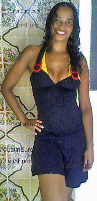 Date this funny Brazil girl Germana from Recife B1083
