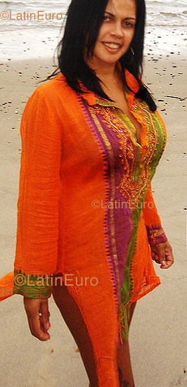 Date this sensual Brazil girl Solange from Resende B1186