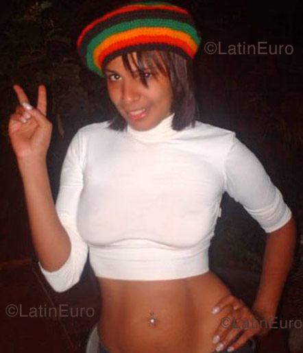 Date this georgeous Brazil girl Joselene from Goiania B1212