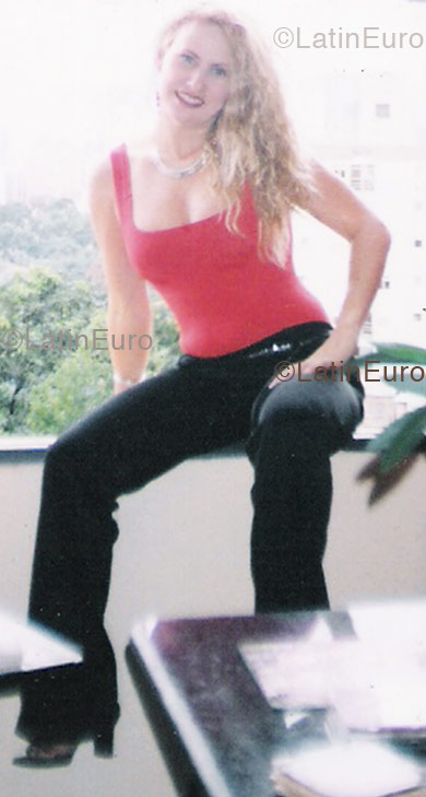 Date this exotic Brazil girl Leody from Contagem B1278