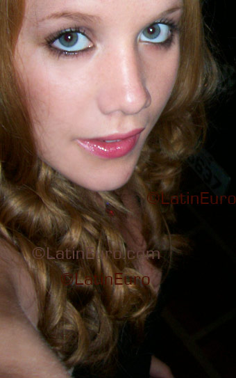 Date this attractive Brazil girl Claudia from Concordia B1307