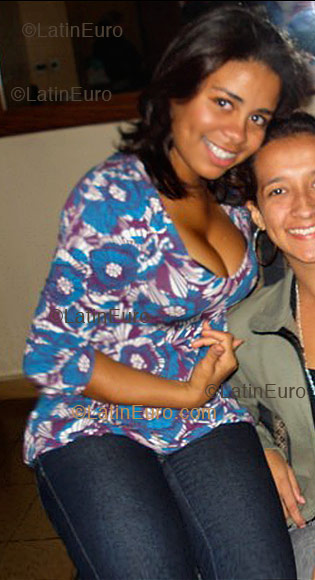 Date this tall Brazil girl Izah from Belo Horizonte B1318