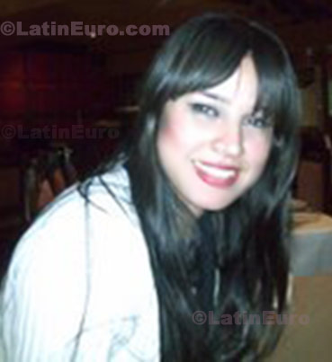 Date this voluptuous Brazil girl Gabriela from Rio de Janeiro B132