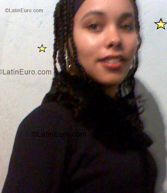 Date this beautiful Brazil girl Aline from Sao Paulo B1343