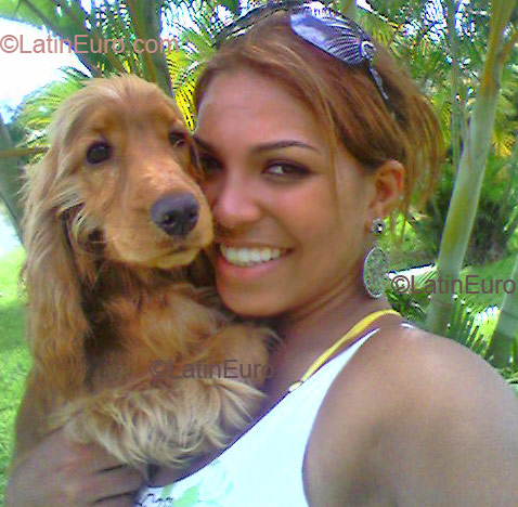 Date this voluptuous Brazil girl Natalia from Conselheiro Lafaiete B1422