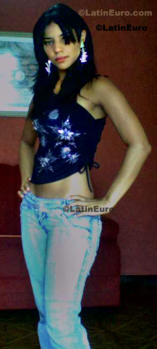 Date this sensual Brazil girl Sandra from Volta Redomda B153