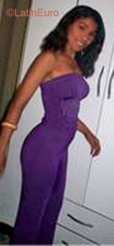 Date this charming Brazil girl Mara from Sao Paulo B1587