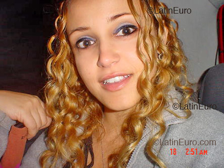 Date this good-looking Brazil girl Izabela from  B1604