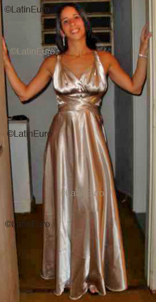 Date this georgeous Brazil girl Luciana from Sao Paulo B1696