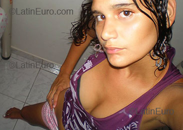 Date this foxy Brazil girl Paola from Juazeiro B1697