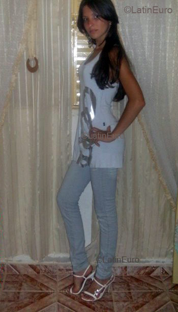 Date this exotic Brazil girl Silmara from Engenheiro Caldas B1874