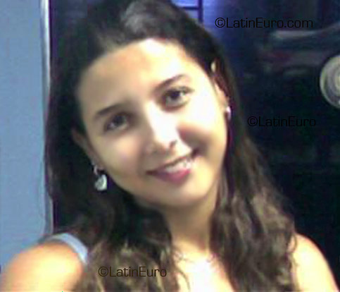 Date this lovely Brazil girl Bety from Belem B1884