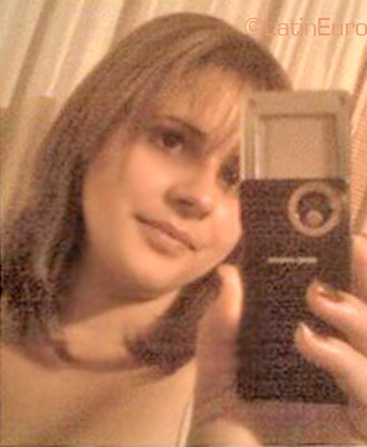 Date this attractive Brazil girl Ana from Gaspar B1890