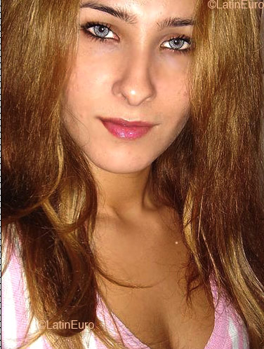 Date this funny Brazil girl Liliane from  B1940