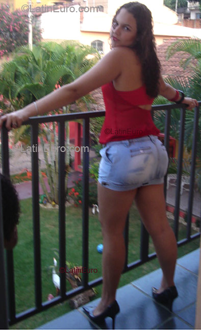 Date this delightful Brazil girl Amanda from Governado Valadares B2016
