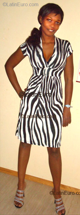 Date this sultry Brazil girl Lathifa from Munich B2017