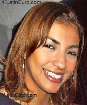 Date this voluptuous Brazil girl Nathalie from Boa Vista B2018