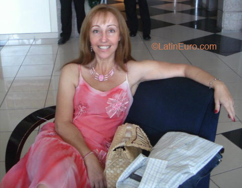 Date this voluptuous Brazil girl Vera from Sao Paulo B2124