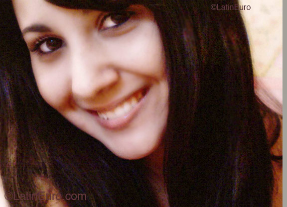 Date this voluptuous Brazil girl Laura from Sao Paulo B2139