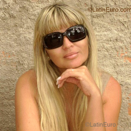 Date this young Brazil girl Vera from Vila Velha B2162