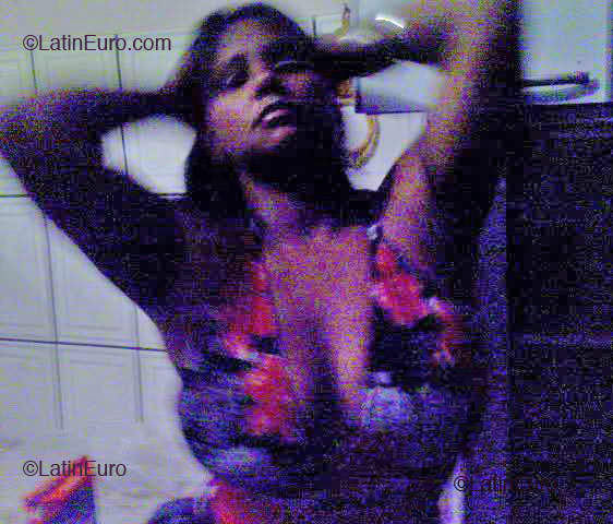 Date this hard body Brazil girl Adriana from  B2189