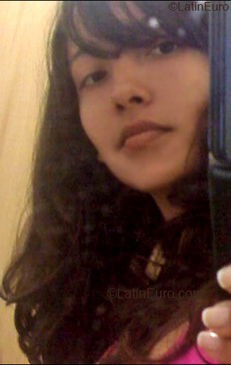 Date this sultry Brazil girl Elaine from Rio de Janeiro B2196