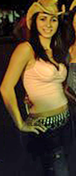 Date this nice looking Brazil girl Simone from  B2256