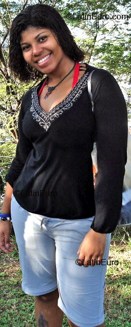 Date this attractive Brazil girl Jaqueline from  B2259