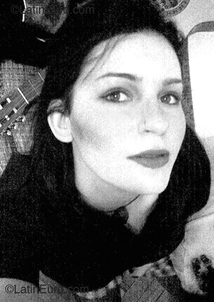 Date this sensual Brazil girl Mariana from Belo Horizonte B2283