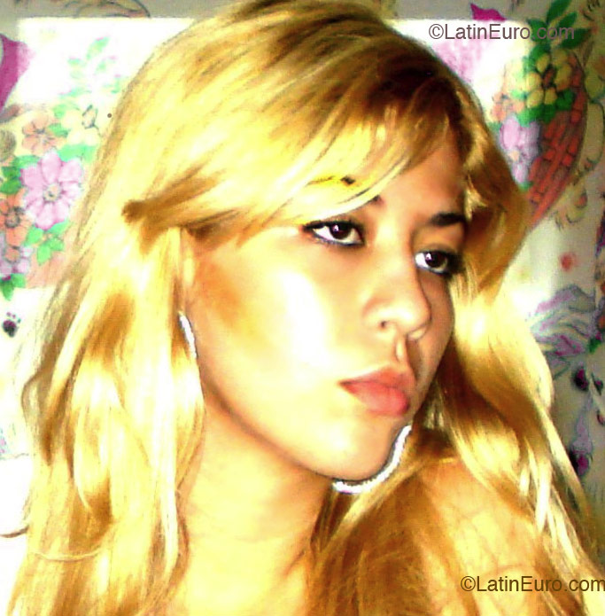 Date this young Brazil girl Amira from Rio Branco B2302