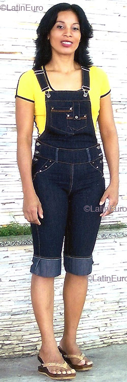 Date this nice looking Brazil girl Ivonete from  B2316