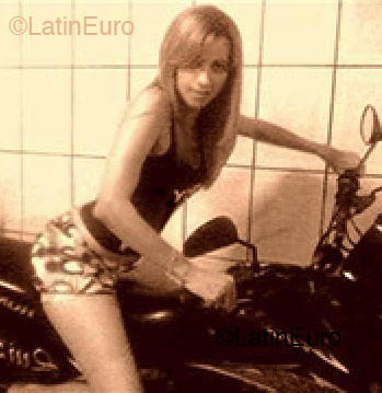 Date this cute Brazil girl Rosa from Belem B370