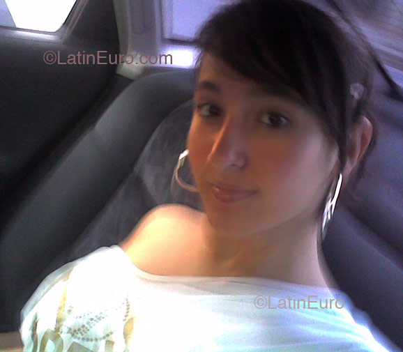 Date this attractive Brazil girl Larissa from Belo Horizonte B2330