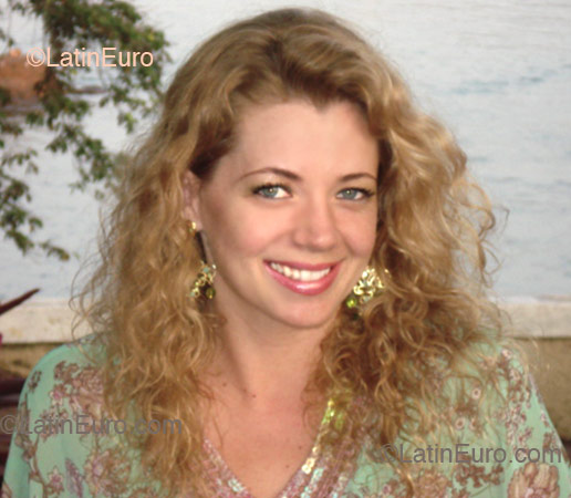 Date this young Brazil girl Thaiz from SAO PAULO B2342