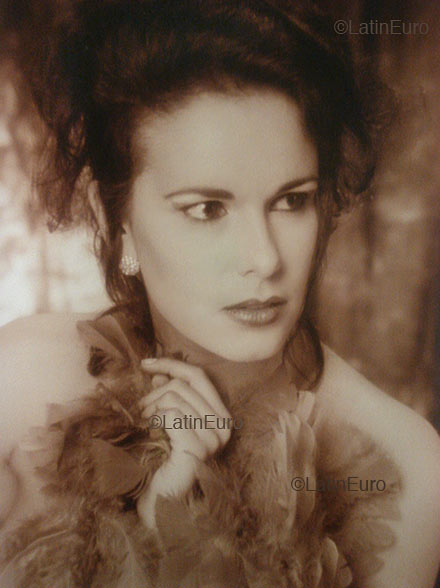 Date this young Brazil girl Sabrina from SAO LUIZ B2405