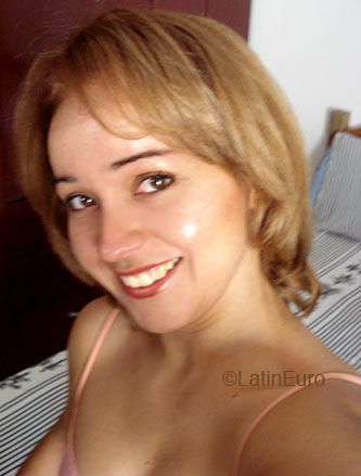 Date this fun Brazil girl Katiuscia- from Campo Grande B2419