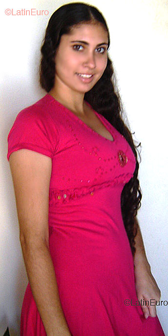 Date this stunning Brazil girl Joyce from ESPIRITO SANTO B2449