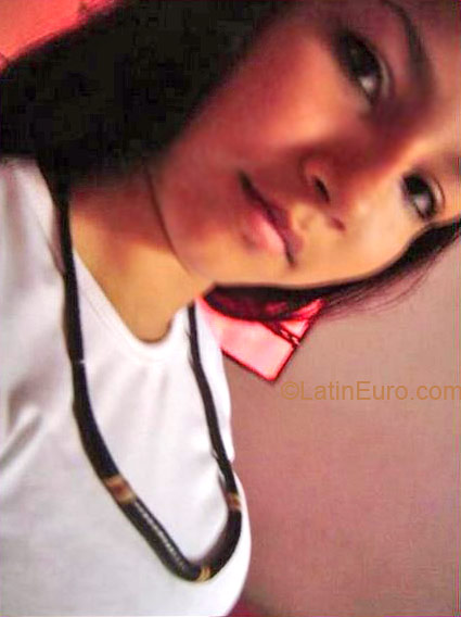 Date this happy Brazil girl Elka from SAO JORGE B2456