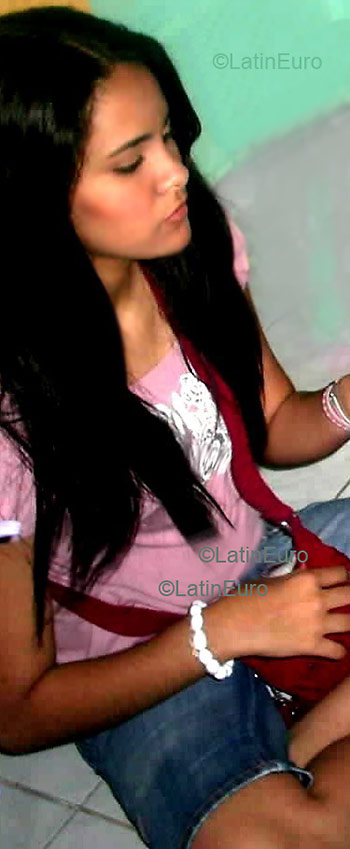 Date this hot Brazil girl Dannielly from  B2478