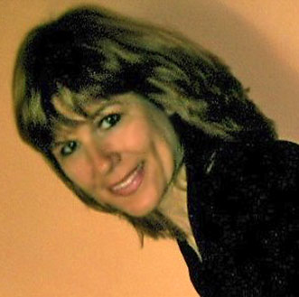 Date this charming Brazil girl Susi from  B2481