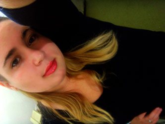 Date this nice looking Brazil girl Anna from Petropolis B2507