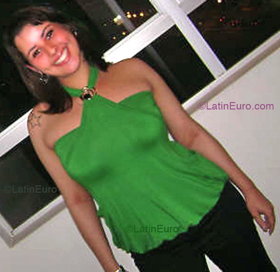 Date this tall Brazil girl Thais from Curitiba  B2513