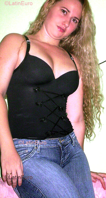 Date this stunning Brazil girl Ketheleen from FORTALEZA B2570